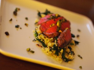 gewürzsteak mit couscous